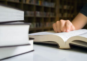 artikel tentang resensi buku