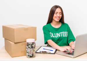 menjalankan usaha dropshipping