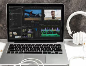 laptop untuk editing video dan desain grafis