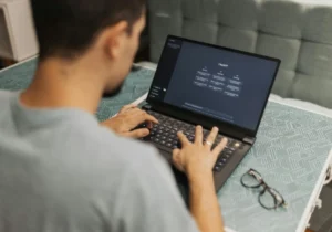 ai bantu bisnis