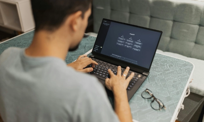 ai bantu bisnis